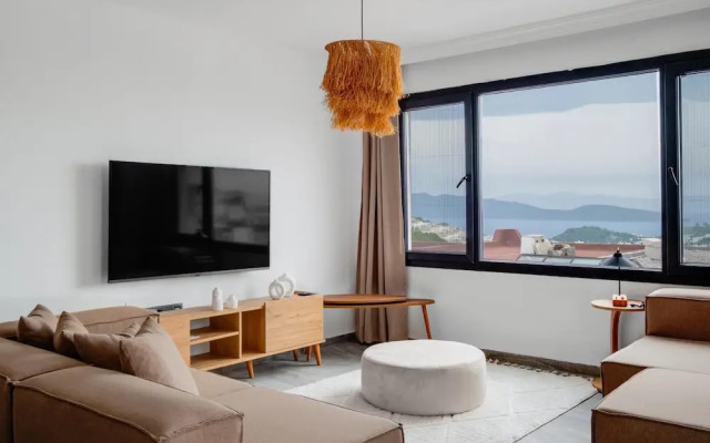 Villa With Sea View Balcony 6 min to Beach