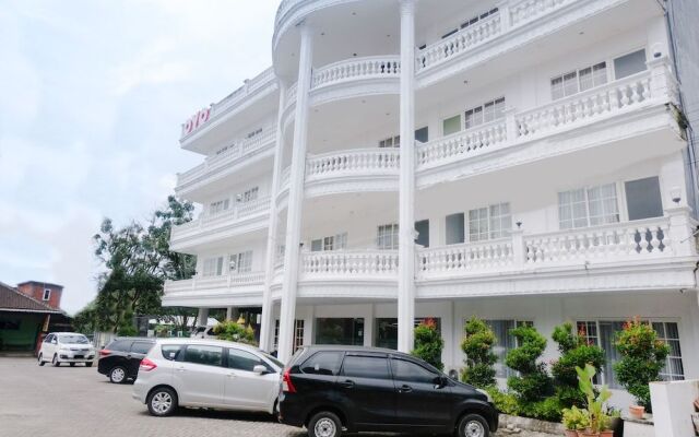 Oyo 696 Hasanah Guest House Syariah de Saphire