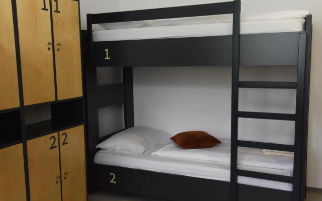 MS Sparrow Hostel