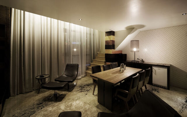 Cheonan Zaza Hotel