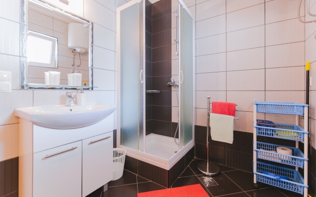 Apartment Mari - sea view apartments: A1 Borna Nemira, Riviera Omis