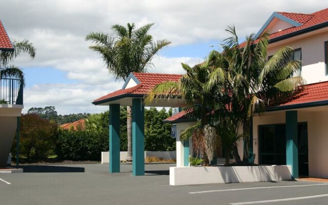 Academy at Botany Motor Inn
