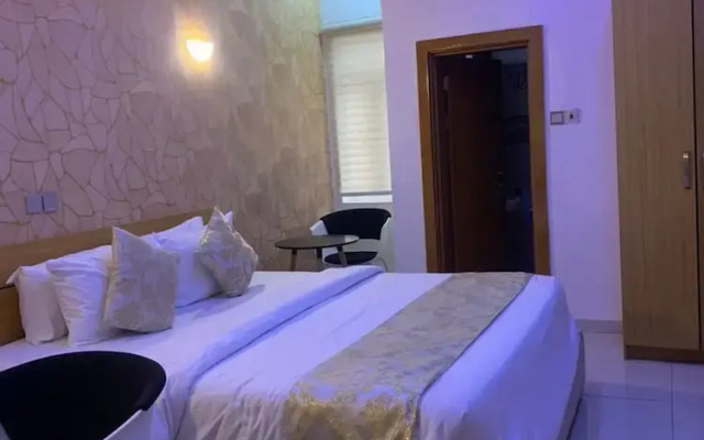Roses Regency Hotel and Suites