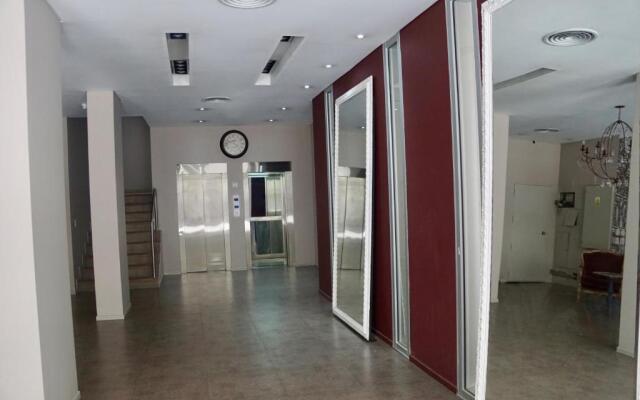 Modern Studio with private Balcony in San Telmo