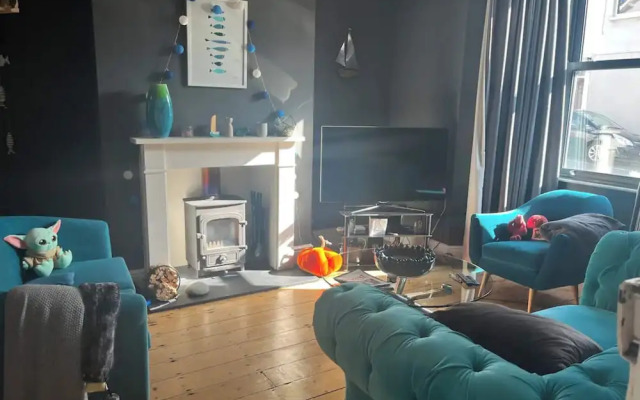 Charming 3BD House W/private Garden - Bristol