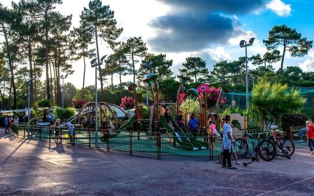 Camping La Palmyre Estanquet