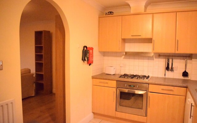 Spacious 2 Bedroom Flat in Bethnal Green