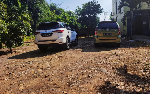 Happy Syariah Hotel near Jombor Mitra RedDoorz