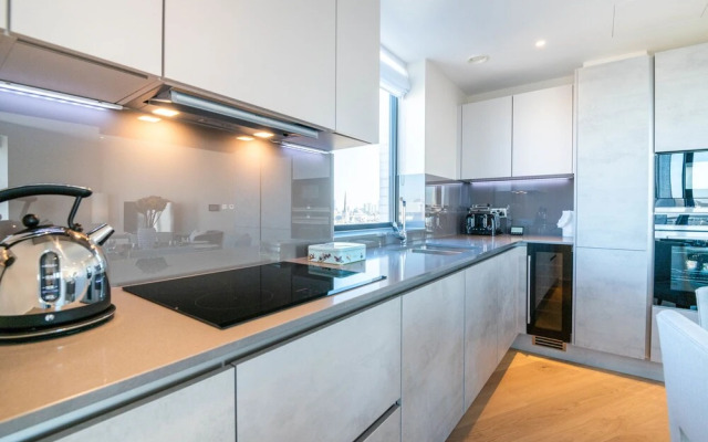 Luxurious Victoria Home by the Apollo Theatre