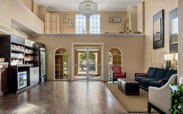 Quality Suites Irving-Las Colinas