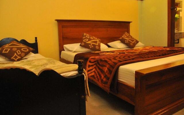 Yoho Yenisey Lake View Bungalow