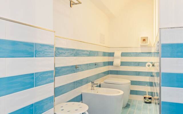 Cosy Holiday Home in Santa Maria di Castellabate With Garden