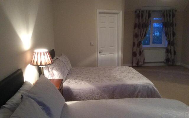 Seven Oaks B&B