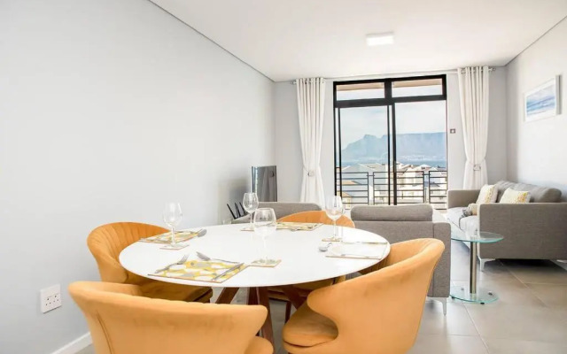 Beachfront 2 bedroom with swimming pool, Blouberg