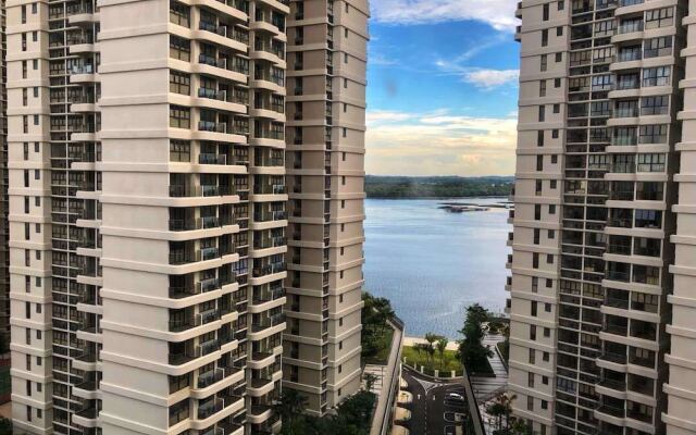 Spacious @ Country Garden Danga Bay