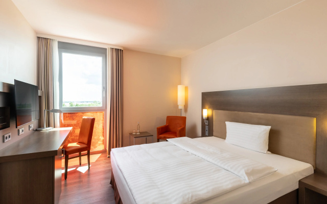 IntercityHotel Berlin Airport Area North - Image 4