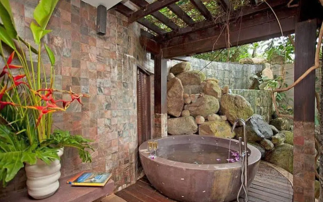 Solymar Villa