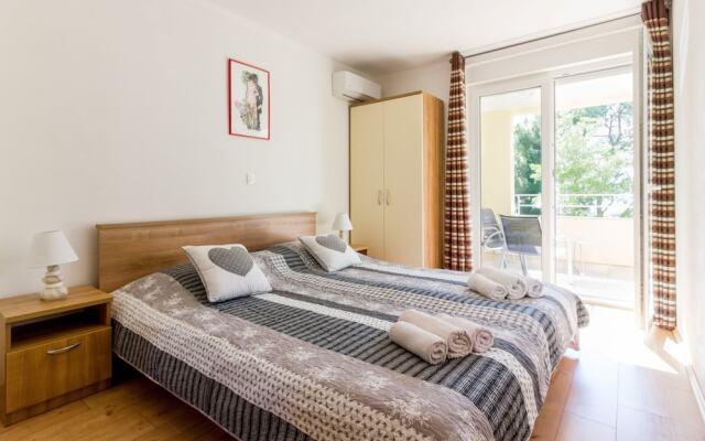 Apartments Villa Ema