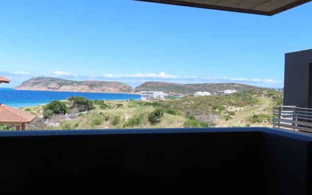 Ilanga Beach House and Studios