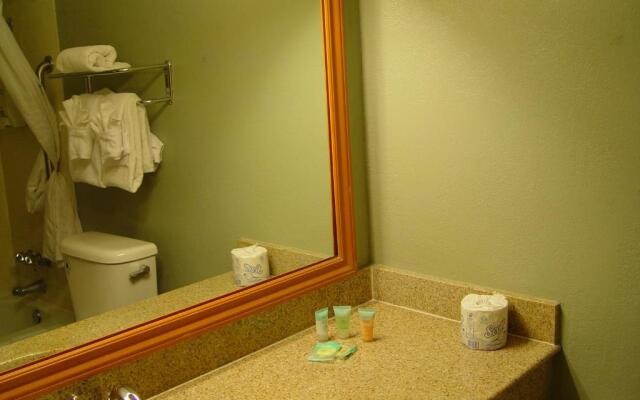 Clarion Hotel Bakersfield North