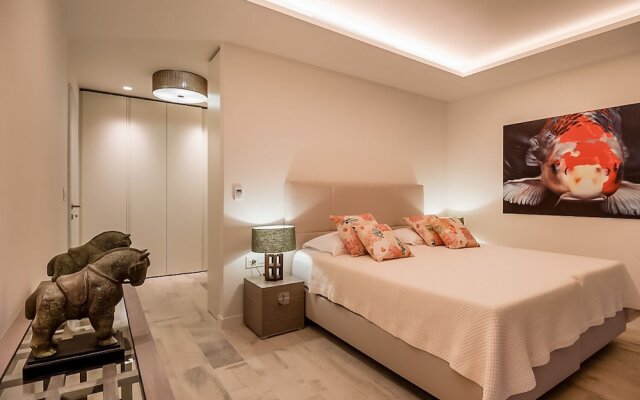 Beachfront Villa Seven Sins with Pool