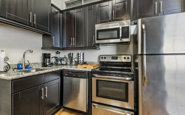 Cozy Condos near French Quarter