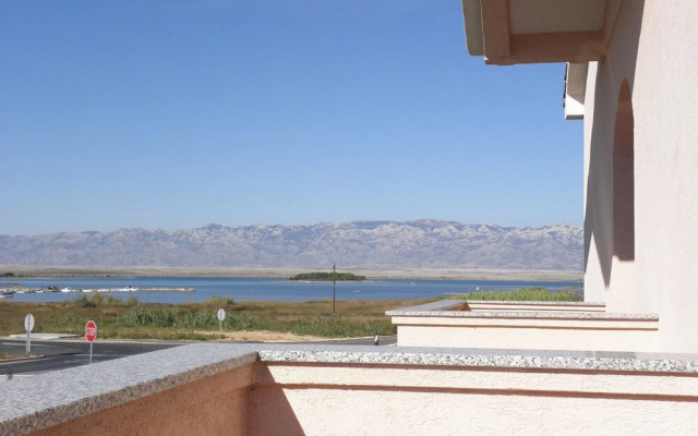 Armitage - Family Friendly - A2