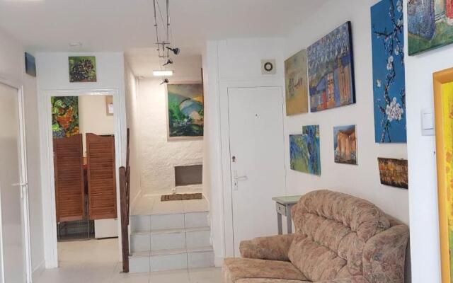 Gazelle Guest House and Art Gallery