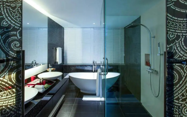 The Pavilions, Suites