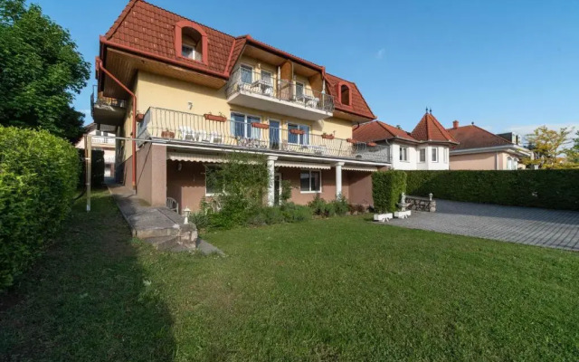 Lizi Apartman