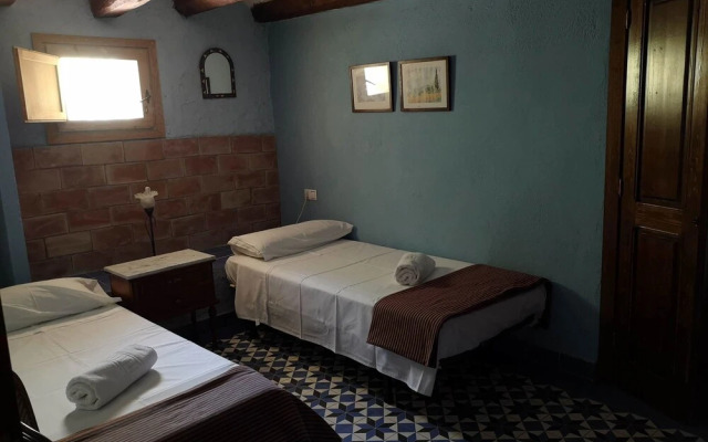 Casa Pintoresca con espacios y piscina