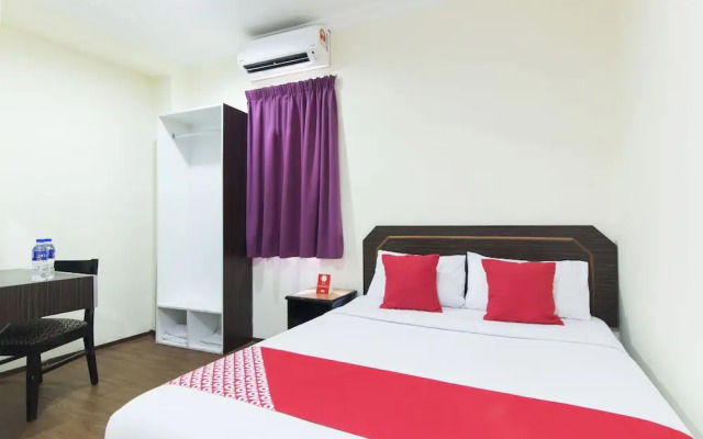 Oyo 327 Buddys Hotel