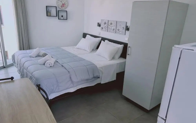 100 AN - Napa Living 22