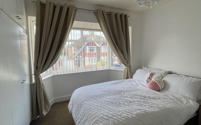 3 bed House in Blackpool With Cinema & hot tub