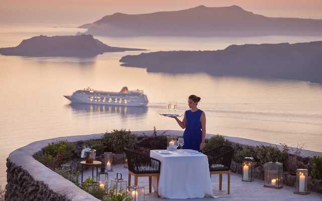 Vedema, a Luxury Collection Resort, Santorini