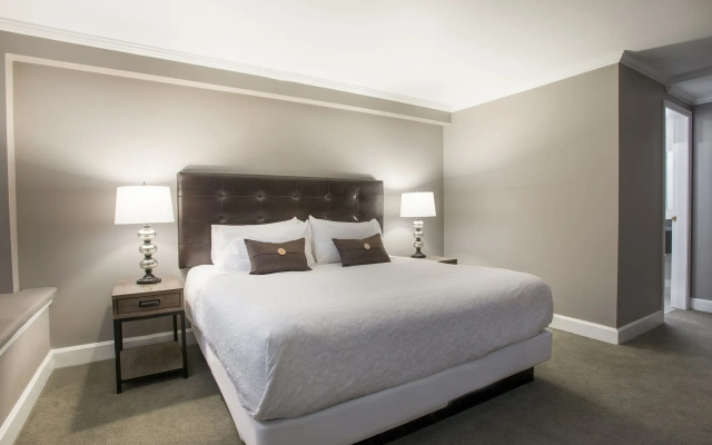 Magnolia Hotel Omaha