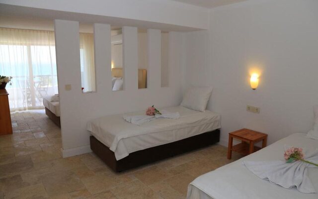 Ceshme Plus Hotel