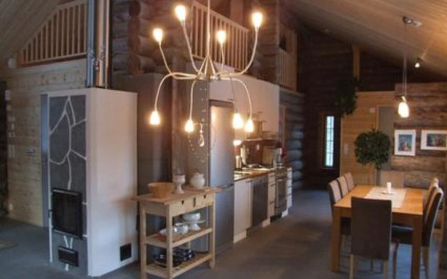 Holiday Home Muuttohaukka