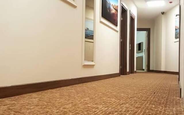 Goldhan Hotel