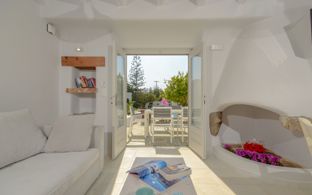Naxian Queen Luxury Villas & Suites