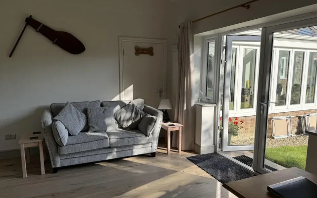 Lodge/ Kingbed/ Privg/ Petsok/ Freep/ Wifi