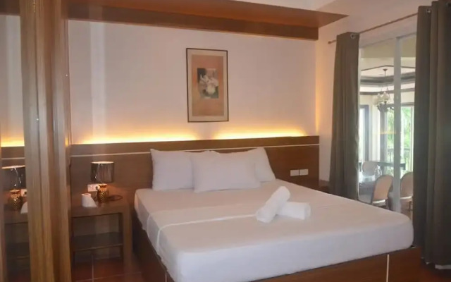 Robinland Vacation Home Badian