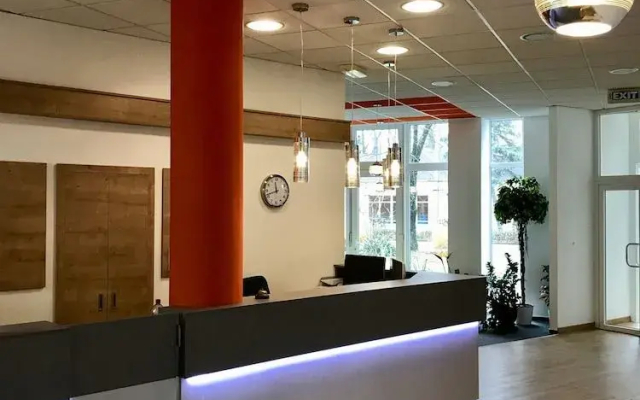 Well Hotel