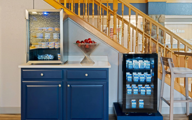 AmericInn by Wyndham Bismarck