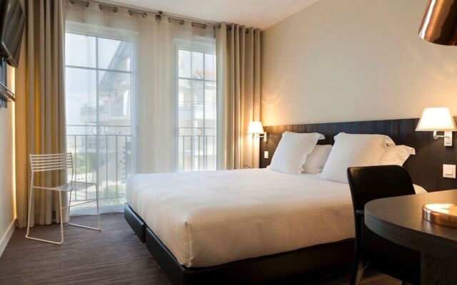 Hotel Les Flots - Chatelaillon Plage