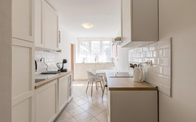 Sunny City Apartment