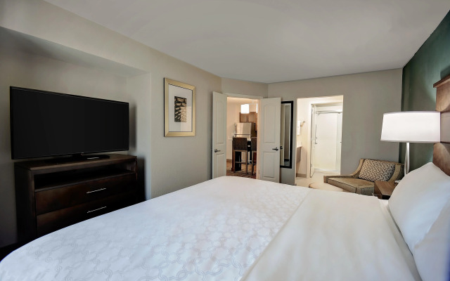 Staybridge Suites Holland by IHG