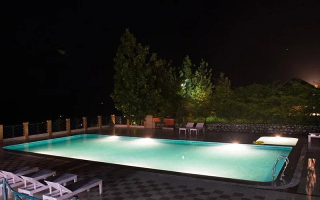 Gazaari Greenz Resort