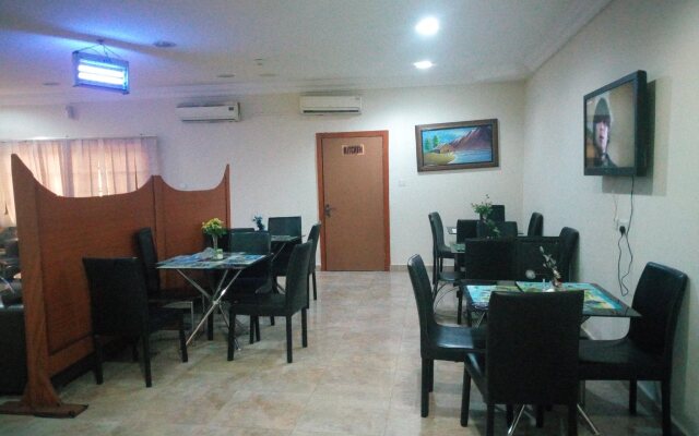 Orchard Hotel