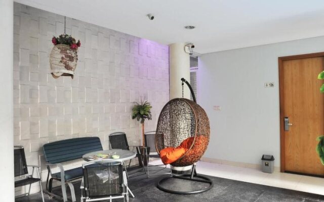Cilandak Mansion by Airy Rooms